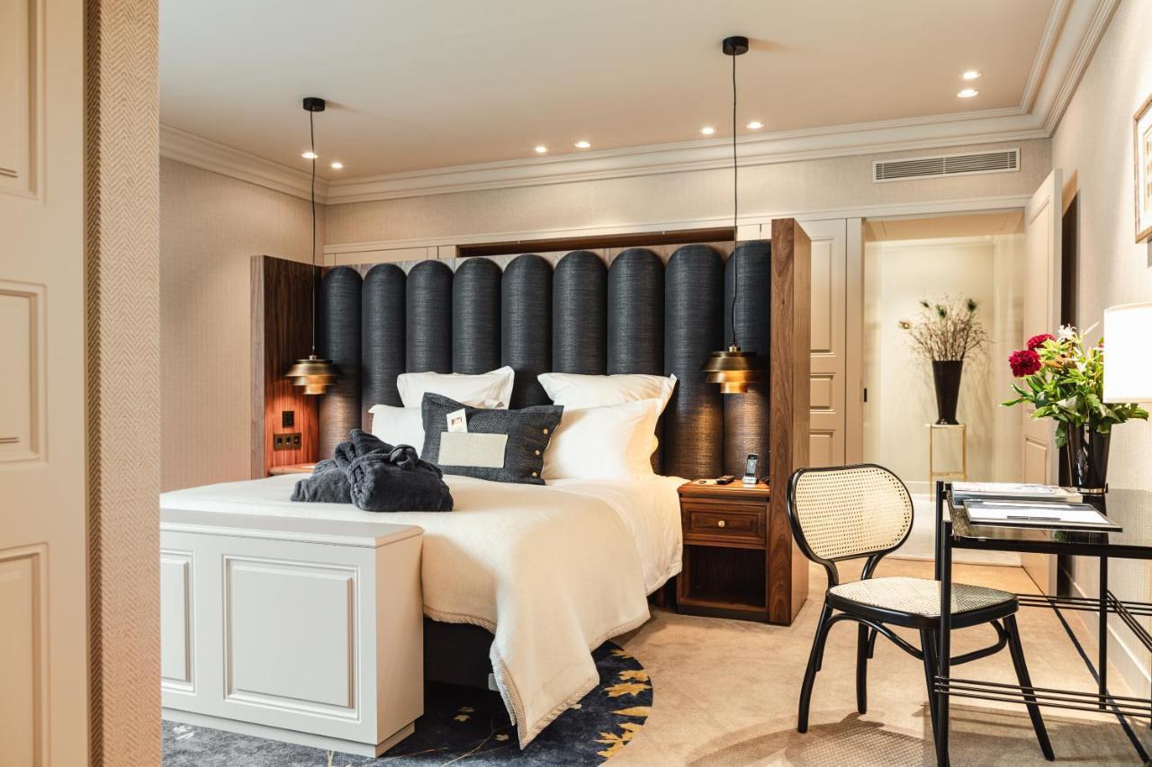 Hotel 717 أمستردام المظهر الخارجي الصورة A room at the hotel