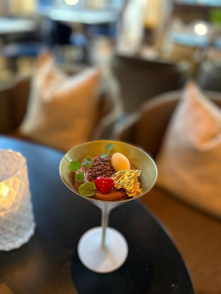 Hotel 717 أمستردام المظهر الخارجي الصورة A dessert at the restaurant