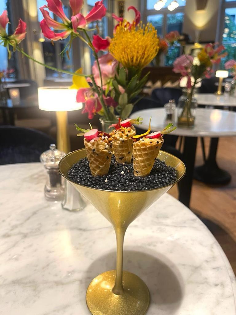 Hotel 717 أمستردام المظهر الخارجي الصورة Caviar and ice cream